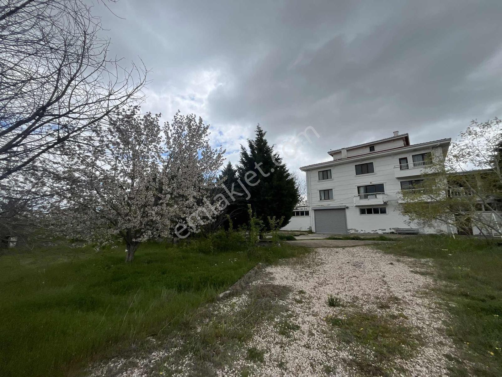 Kazan Kışla Havuzlu Villa Kaçırılmica Fırsat 10+10 Tek Tapu - Görsel 7
