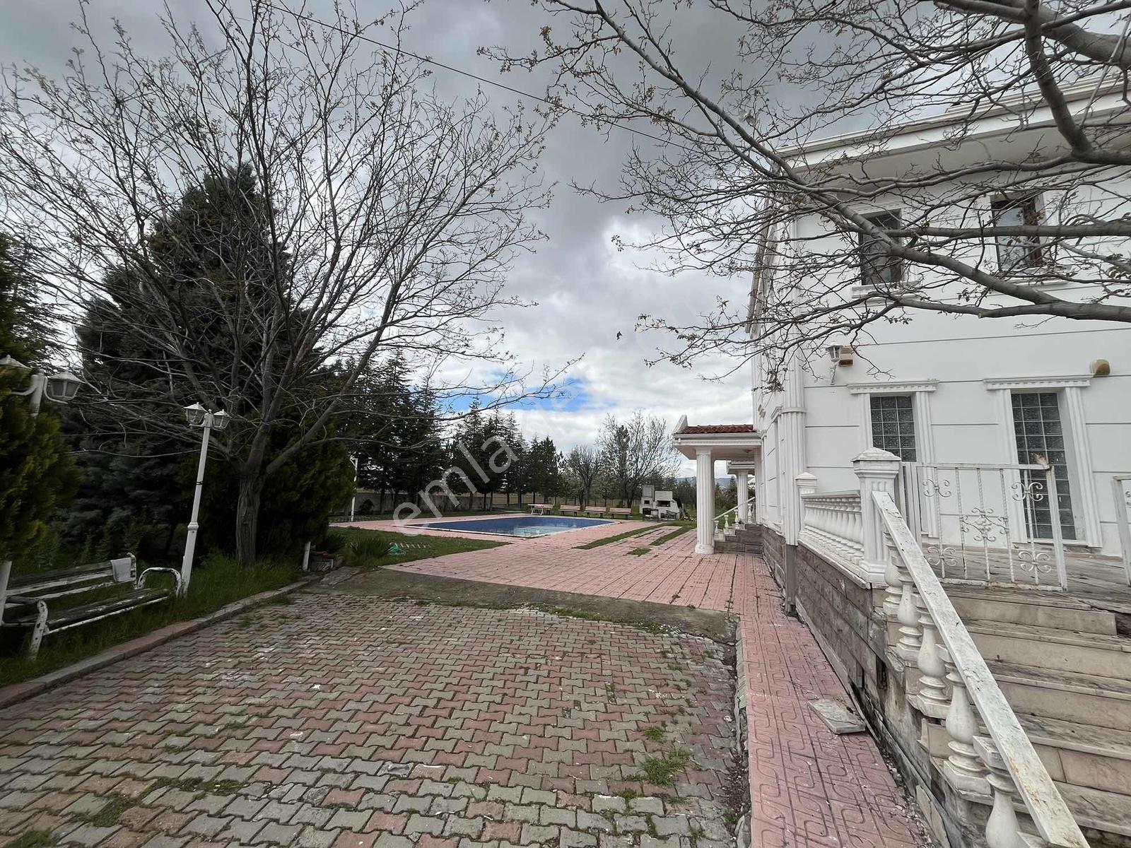Kazan Kışla Havuzlu Villa Kaçırılmica Fırsat 10+10 Tek Tapu - Görsel 9