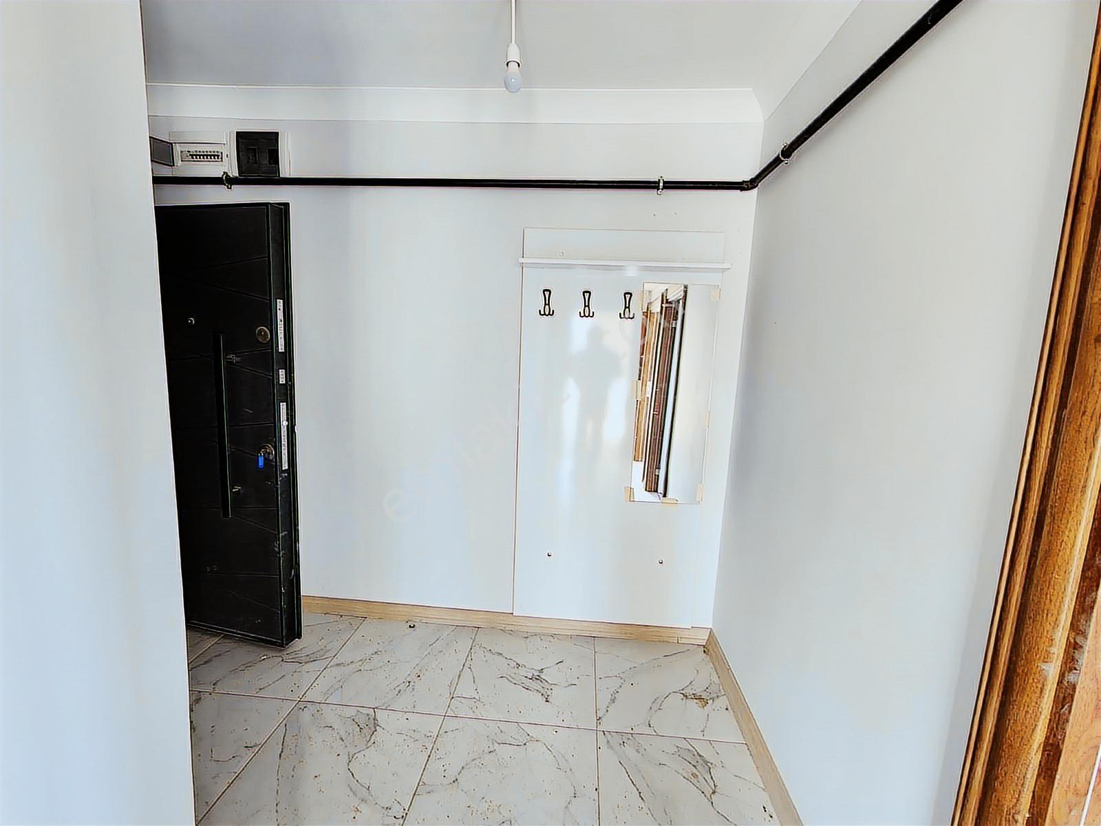 Alaçatı'dan Yüksek Kredili /ara Katta /iskanlı Satılık Daire - Görsel 25