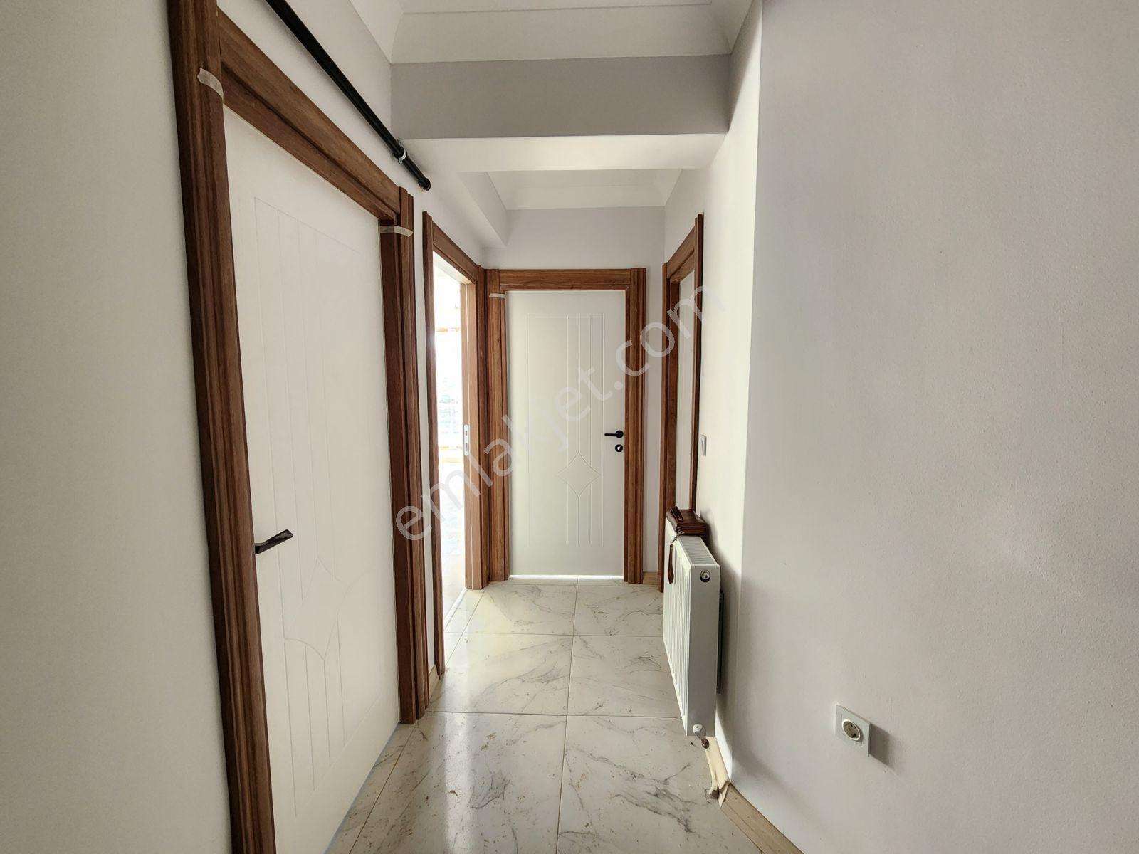 Alaçatı'dan Yüksek Kredili /ara Katta /iskanlı Satılık Daire - Görsel 8
