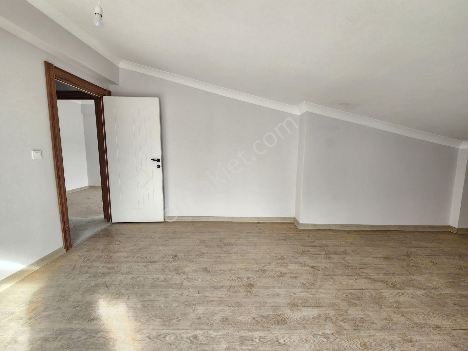Alaçatı'dan % 80 Kredi İmkanı Teraslı/öncephe/vadi Manzaralı 3+1 - Görsel 33