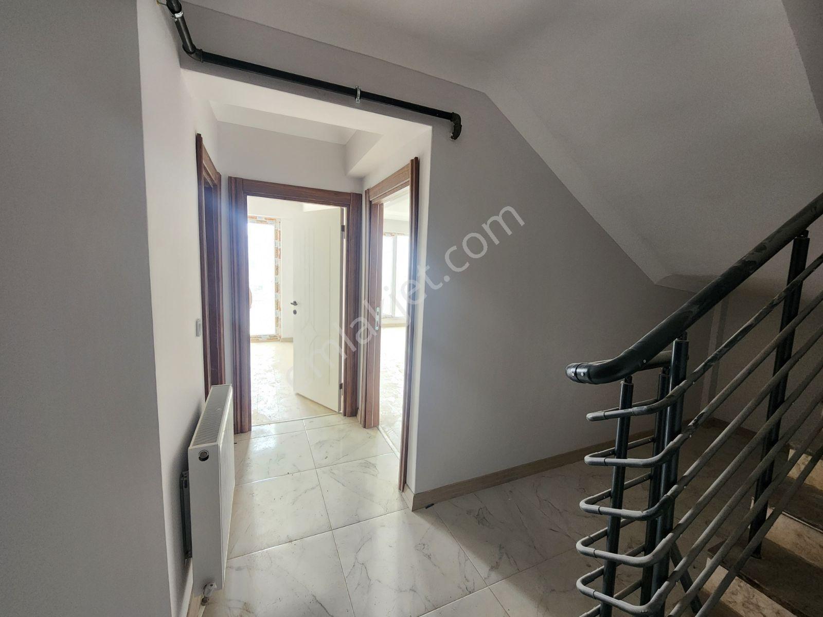Alaçatı'dan % 80 Kredi İmkanı Teraslı/öncephe/vadi Manzaralı 3+1 - Görsel 28