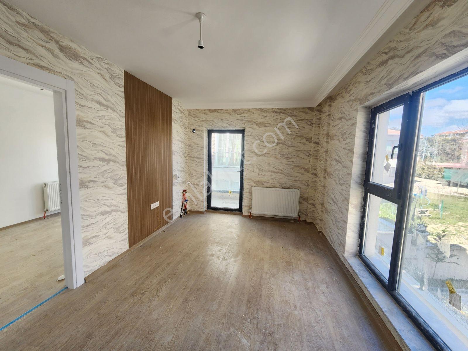 Alaçatı'dan Bulvara 50 Metre Ara Katta Kiralık Daire - Görsel 23