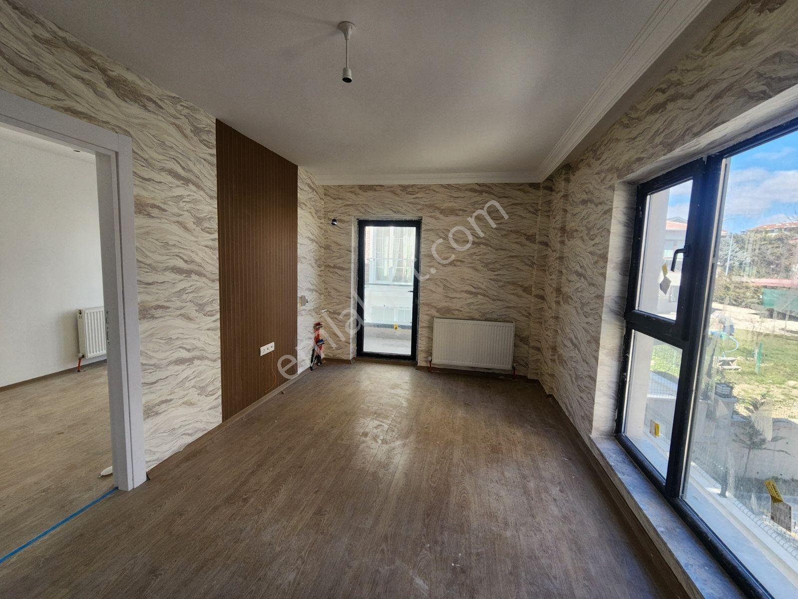 Alaçatı'dan Bulvara 50 Metre Ara Katta Kiralık Daire - Görsel 29