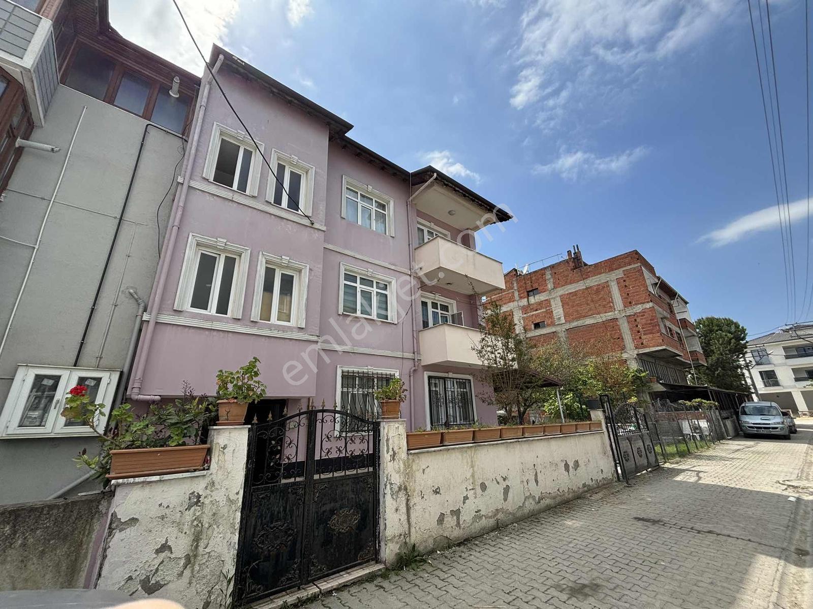 Ayşe Emlak'tan Arifiye Merkezde Geniş 4+1 Kiralık Daire - Görsel 14