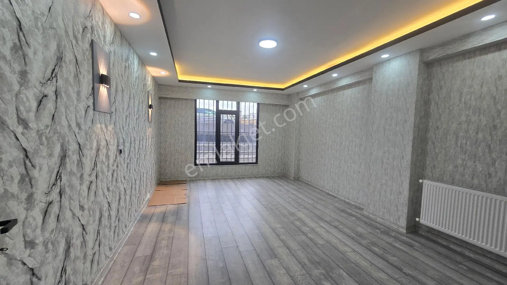 Acil Satılık 3+1 Lüx Giriş