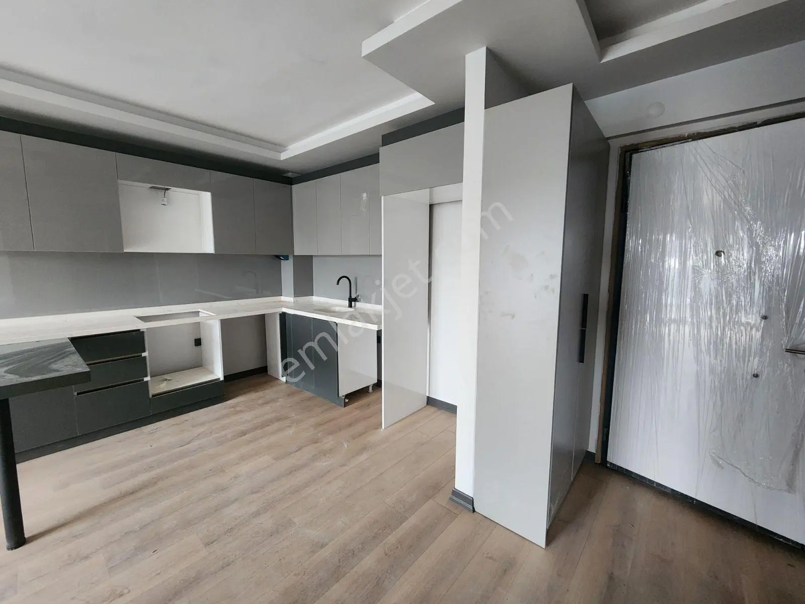 Alaçatı'dan Yüzde% 80 Kredili /iskanlı/geniş /güney Cephe - Görsel 2