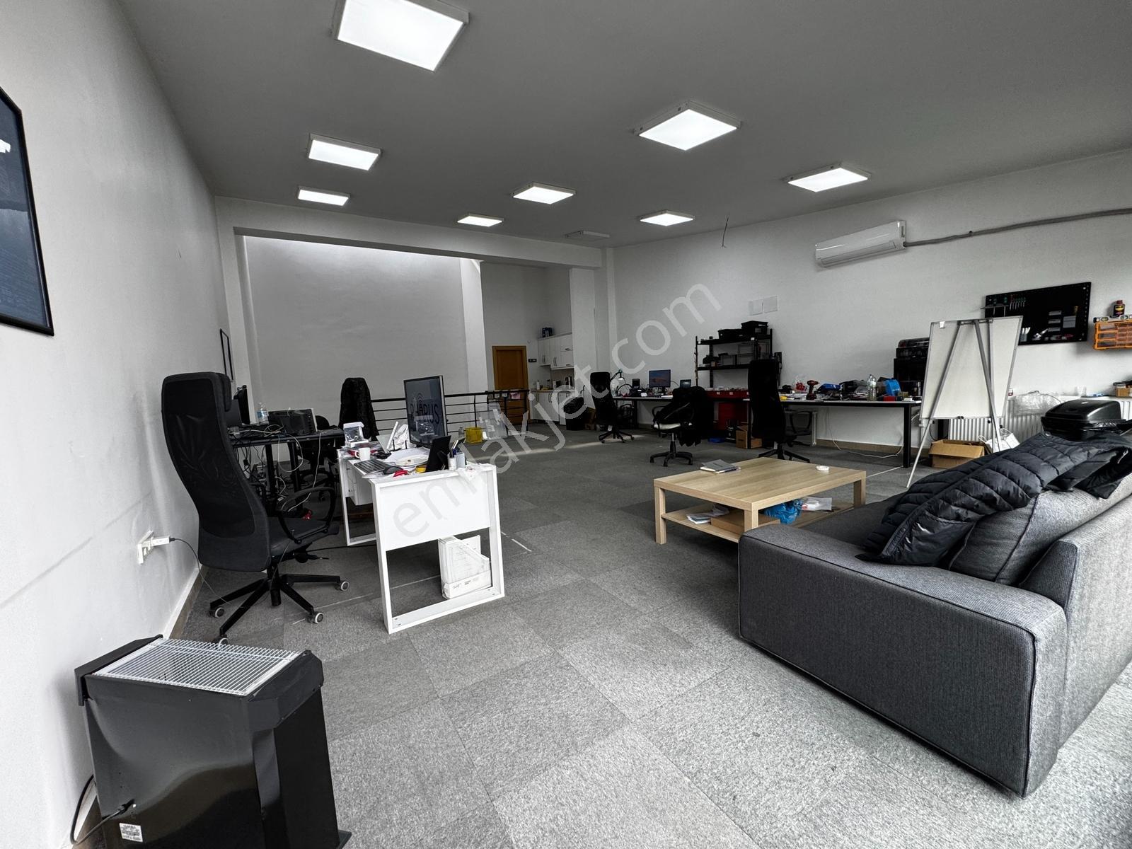 Fırsat Konumda Kiracılı 240 M² Teraslı Yüksek Getirili Ofis - Görsel 25