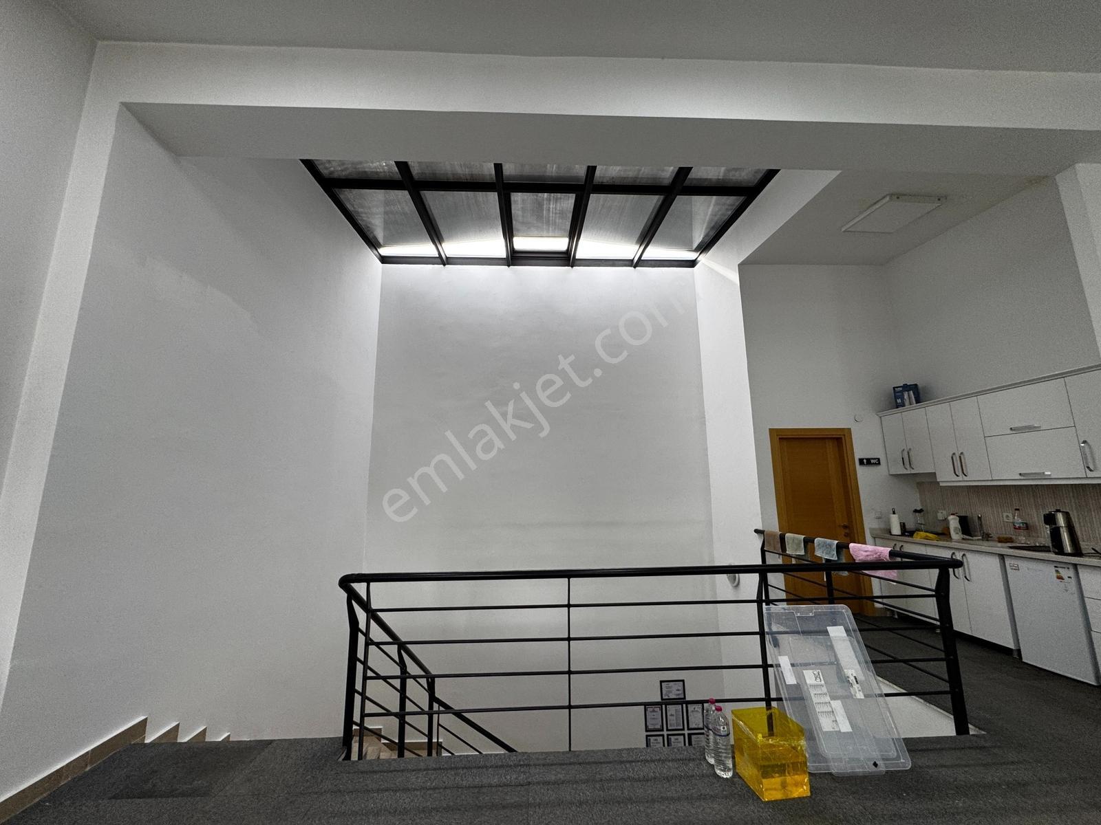 Fırsat Konumda Kiracılı 240 M² Teraslı Yüksek Getirili Ofis - Görsel 27