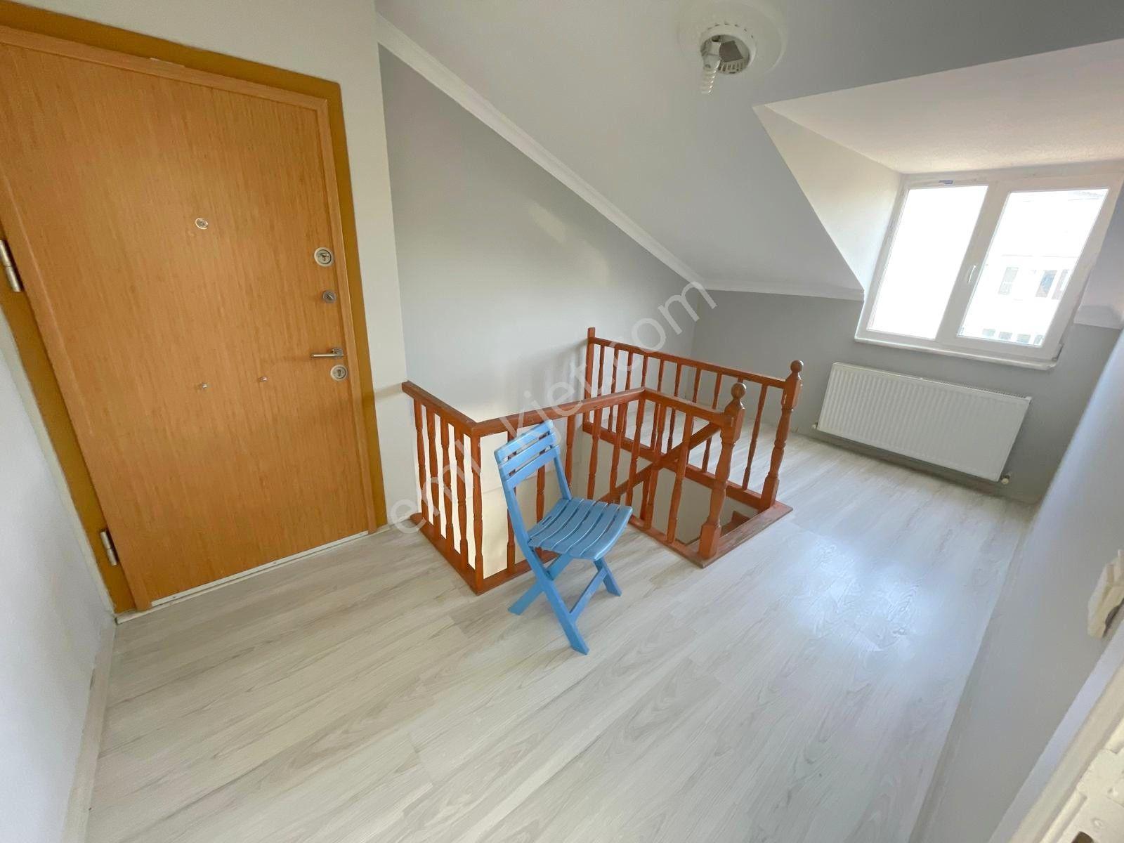 Kiralık Çatı Dubleks 3+1 İskanlı 120 M2 Güney Cephe - Görsel 22