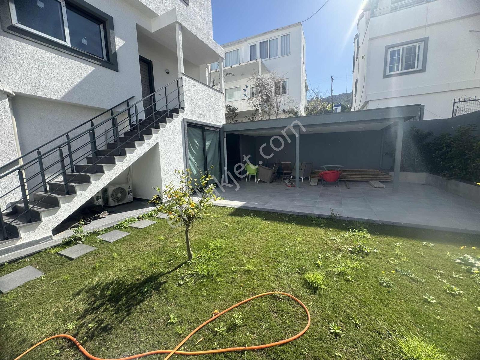 Karabağda 4+1 Müstakil Bahçeli Triblex - Görsel 15