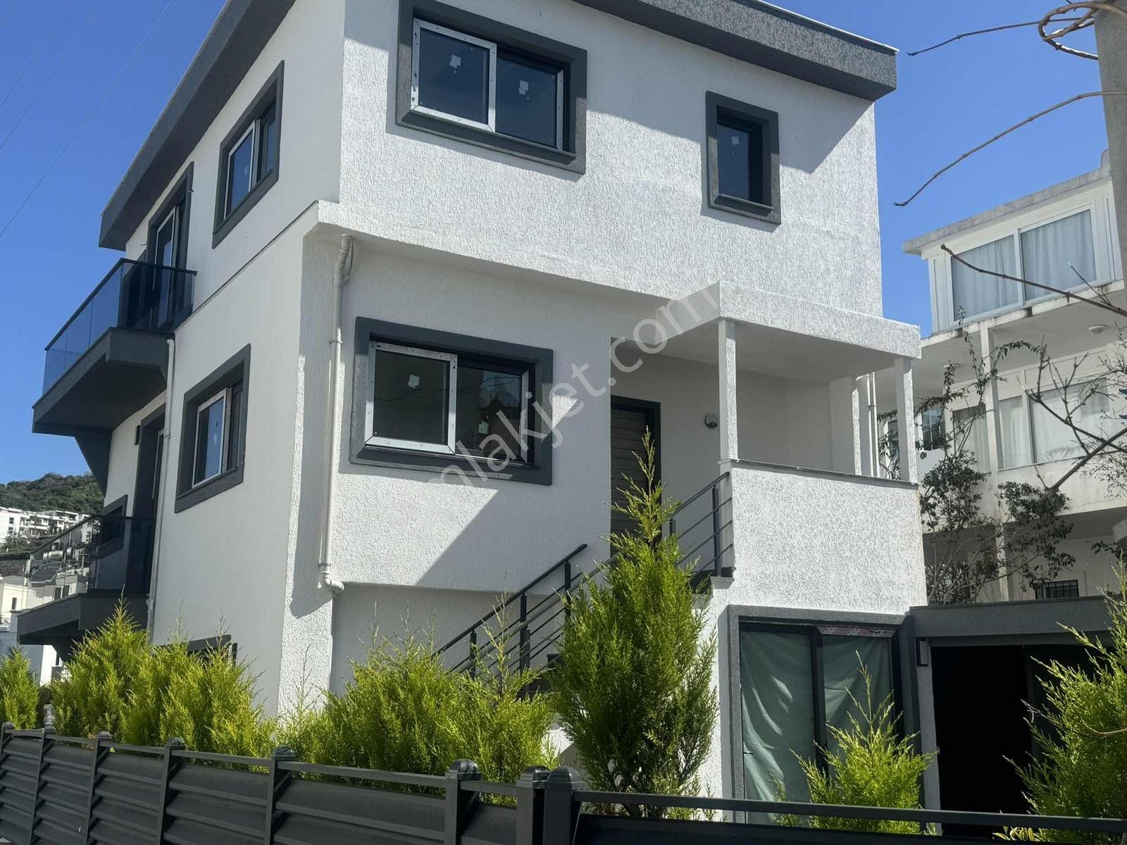 Karabağda 4+1 Müstakil Bahçeli Triblex - Görsel 4