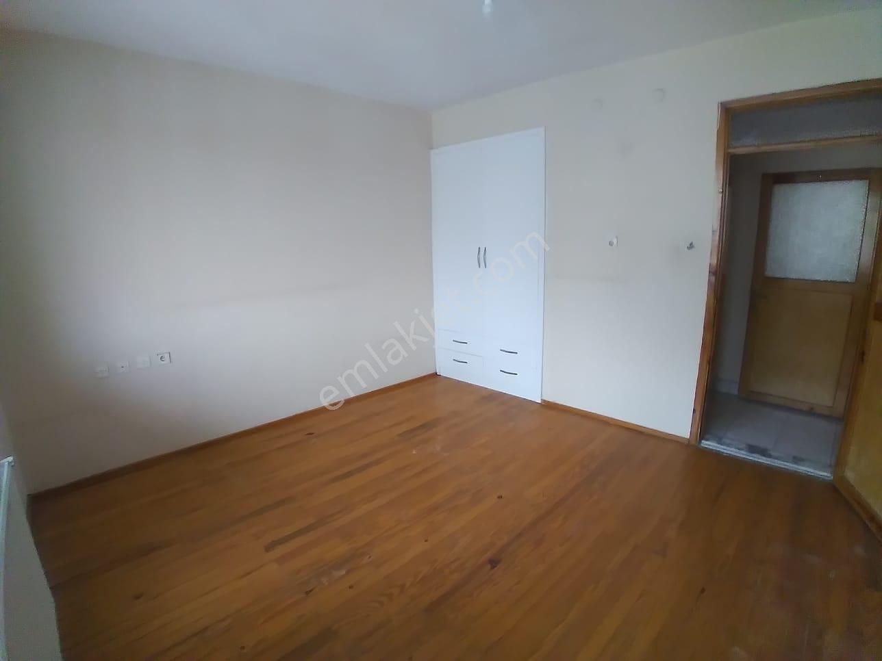 Ender Uysal Gayrimenkulden Kınıklı Da 3+1 Balkonlu Kombili Daire.... - Görsel 6