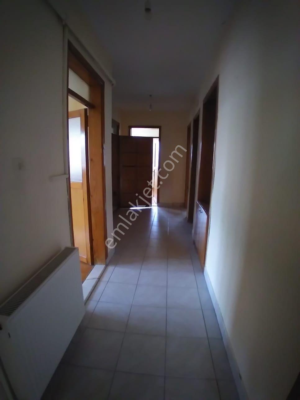 Ender Uysal Gayrimenkulden Kınıklı Da 3+1 Balkonlu Kombili Daire.... - Görsel 11