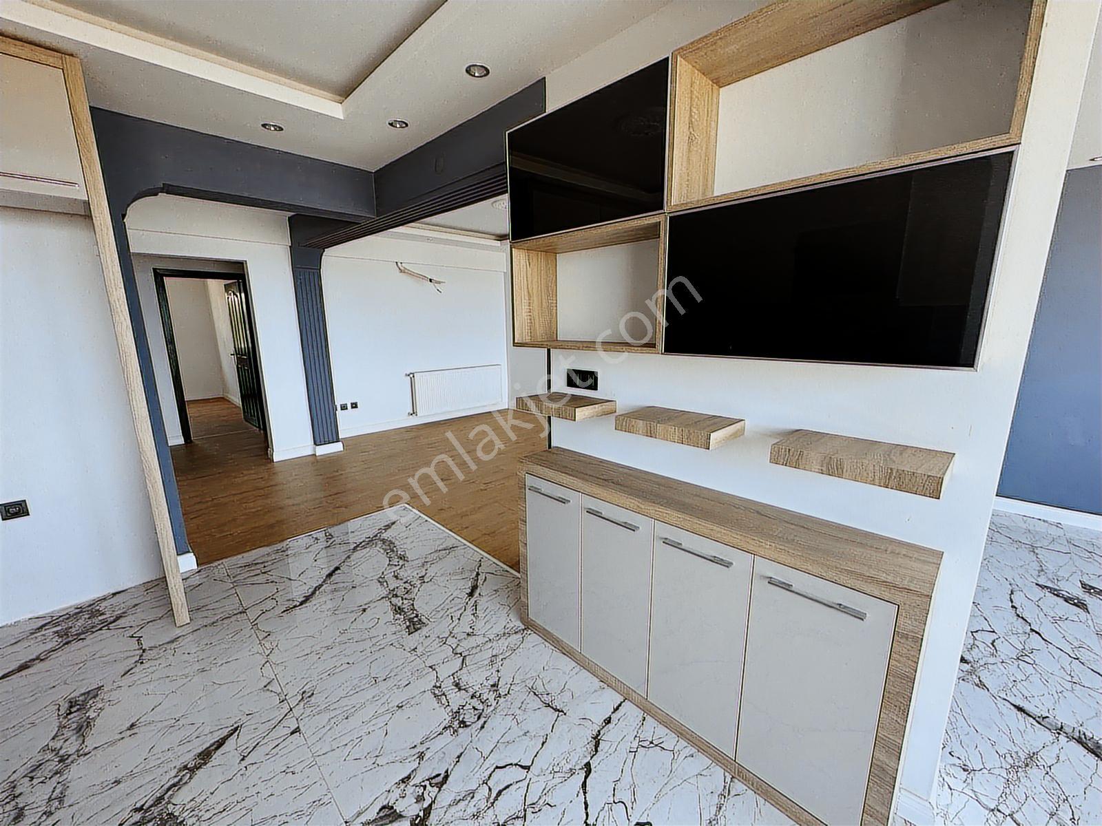 Keyifle Oturabileceğiniz Manzaralı Daire - Görsel 23