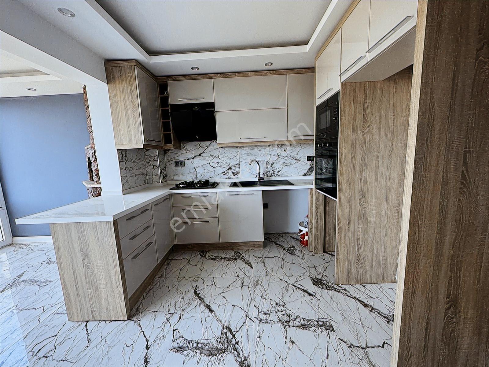 Keyifle Oturabileceğiniz Manzaralı Daire - Görsel 25