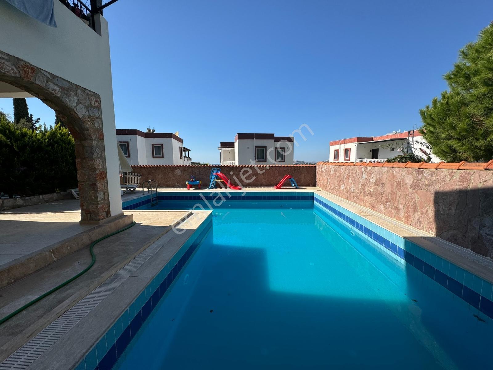 Turgutreis'de Deniz Manzaralı Yıllık Kiralık Daire - Görsel 15