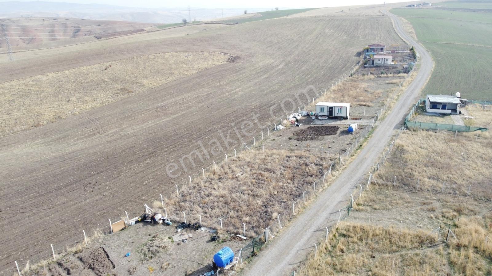 Yol Kenarı Manzaralı Havaalanı Yakını 500 Metre Tapulu Bahçe - Görsel 17