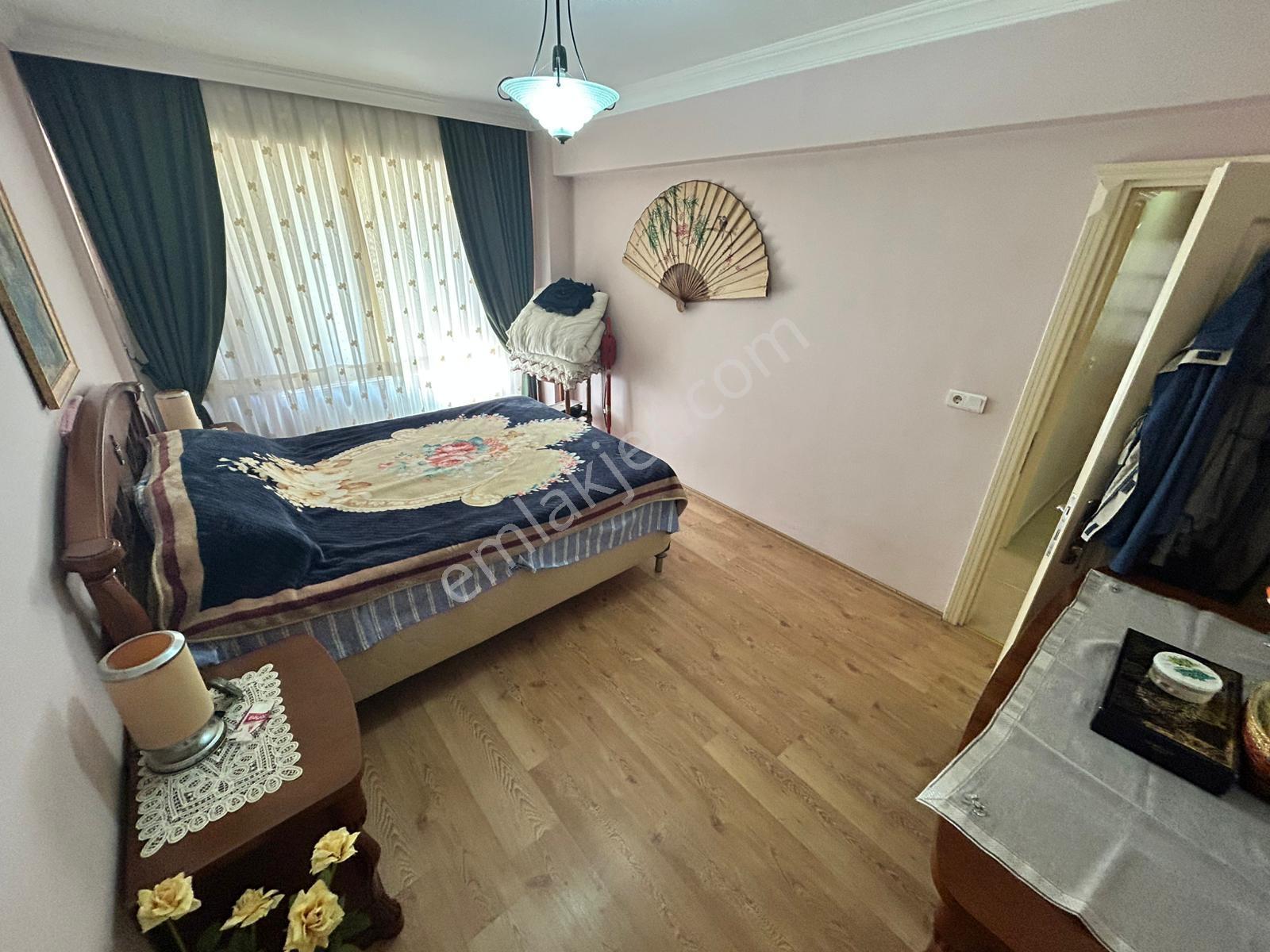 Paşakent Mah. 3+1 Ara Kat 150 M2 Otoparklı Satılık Daire - Görsel 9