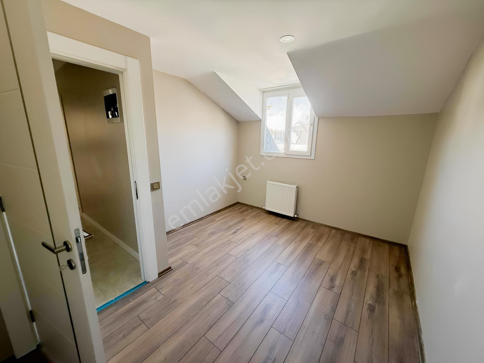 Kiralık Metrobüse Yakın 4+2 Dubleks Site İçi - Görsel 9