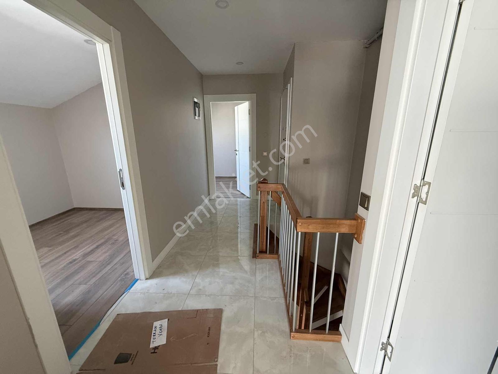 Kiralık Metrobüse Yakın 4+2 Dubleks Site İçi - Görsel 3