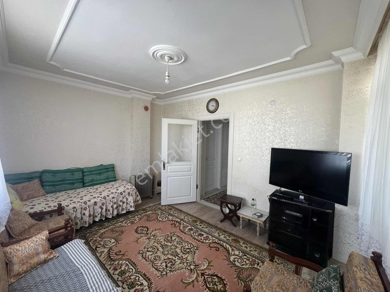 Teomanpaşa 2+1 Eşyalı Ara Kat Kiralık Daire - Görsel 4