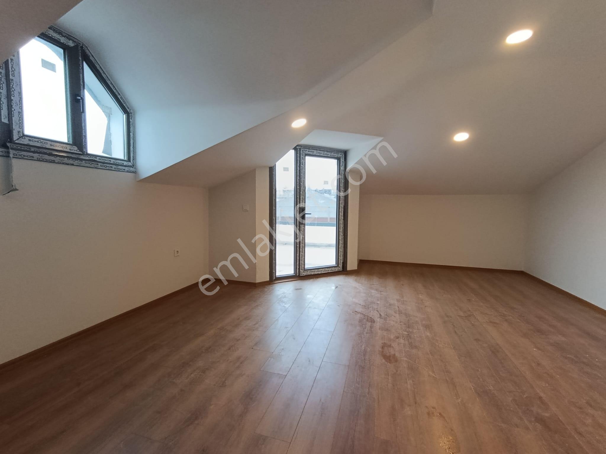 Bahçelievler Yeni Binada 5+2 Satılık Lüks Dubleks Daire - Görsel 32