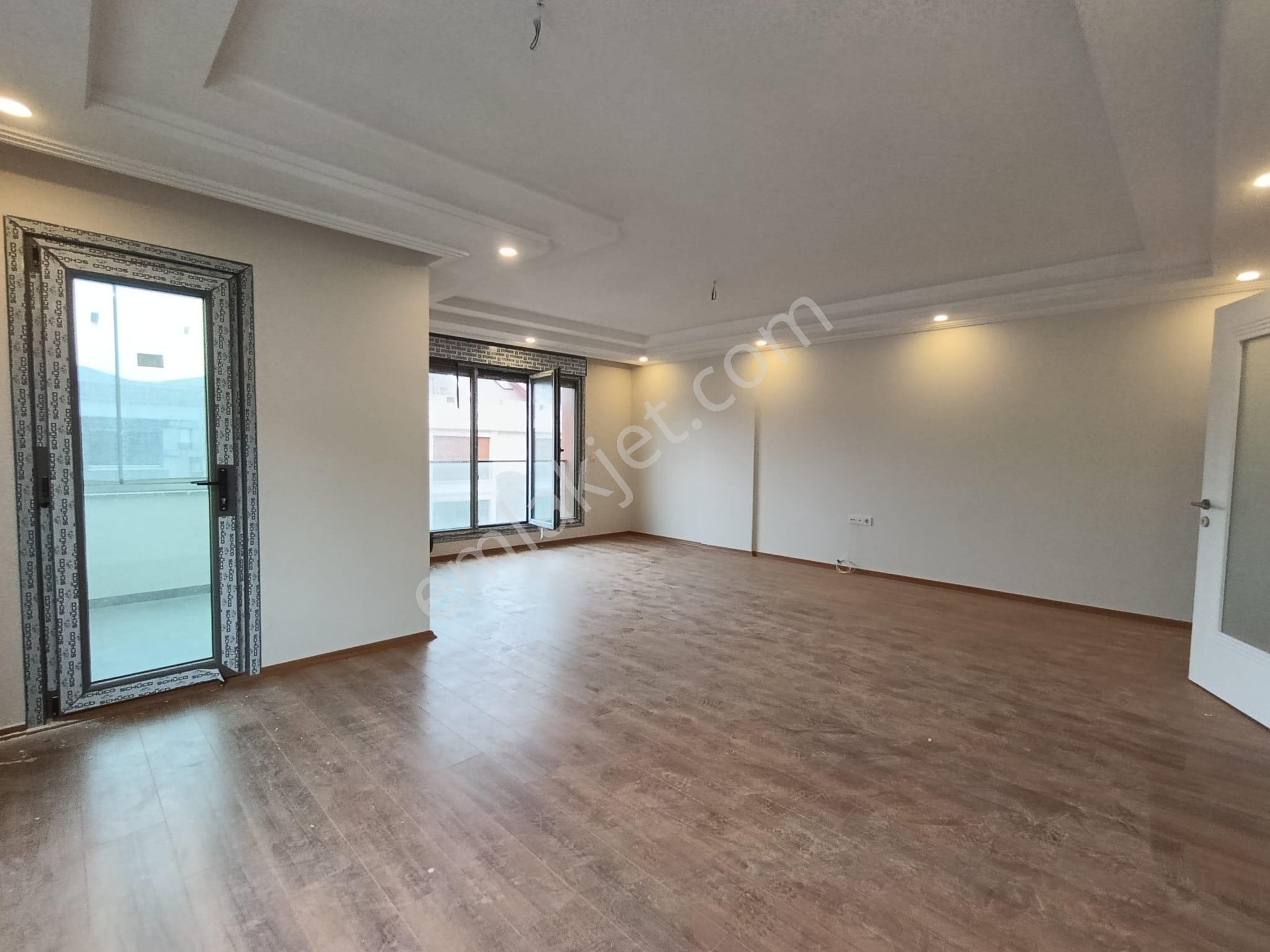 Bahçelievler Yeni Binada 5+2 Satılık Lüks Dubleks Daire - Görsel 8