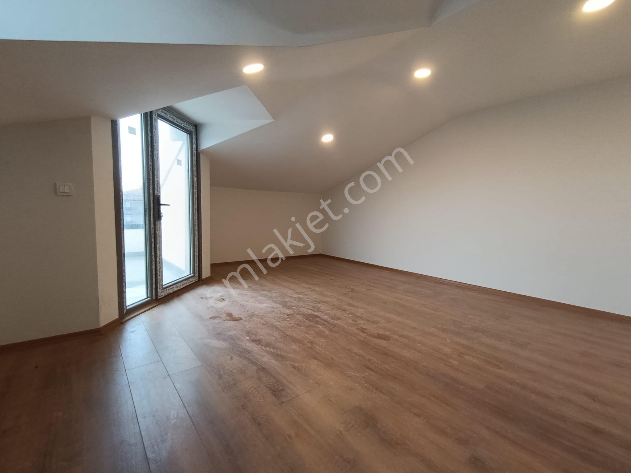 Bahçelievler Yeni Binada 5+2 Satılık Lüks Dubleks Daire - Görsel 34
