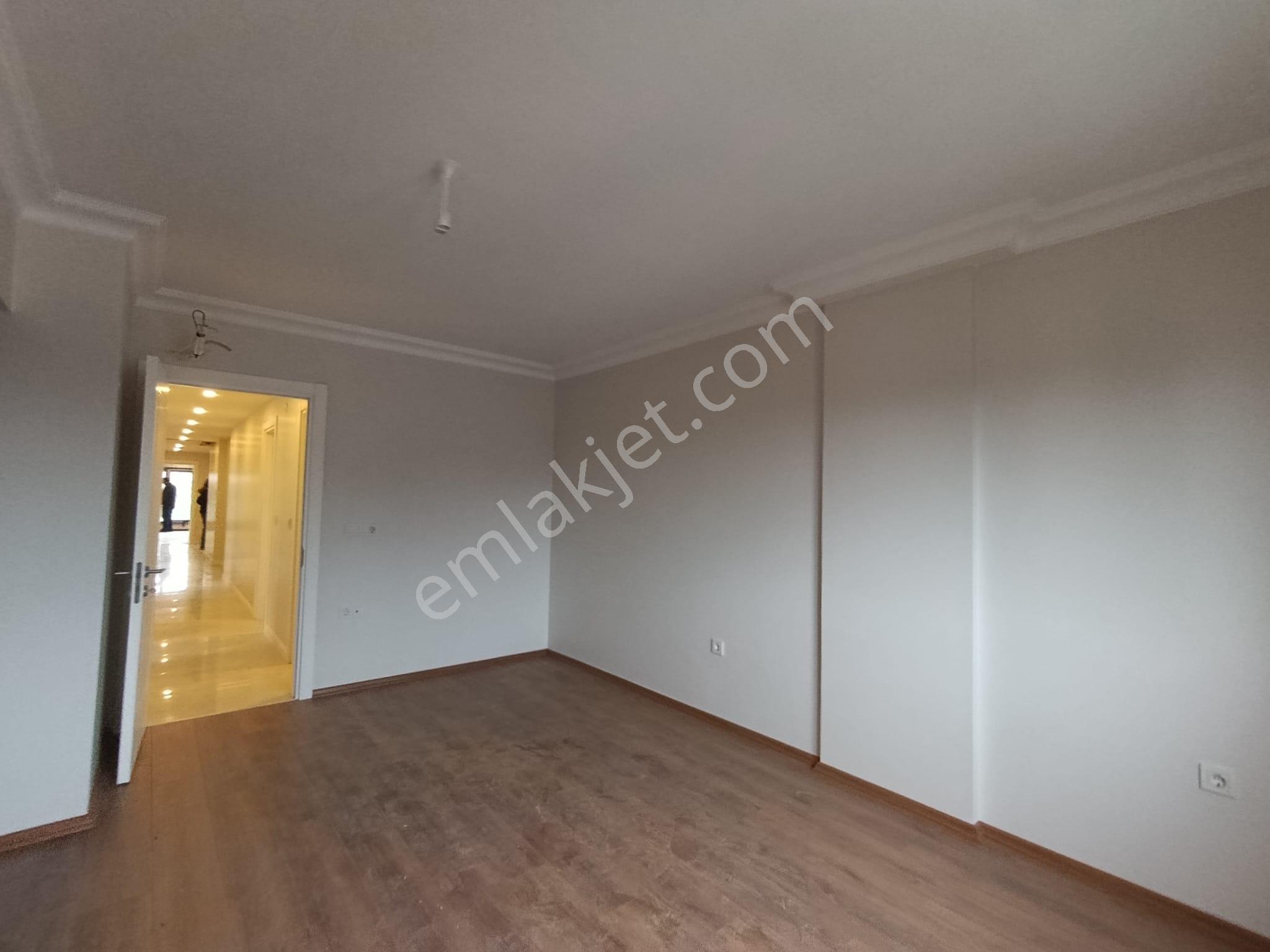 Bahçelievler Yeni Binada 5+2 Satılık Lüks Dubleks Daire - Görsel 29