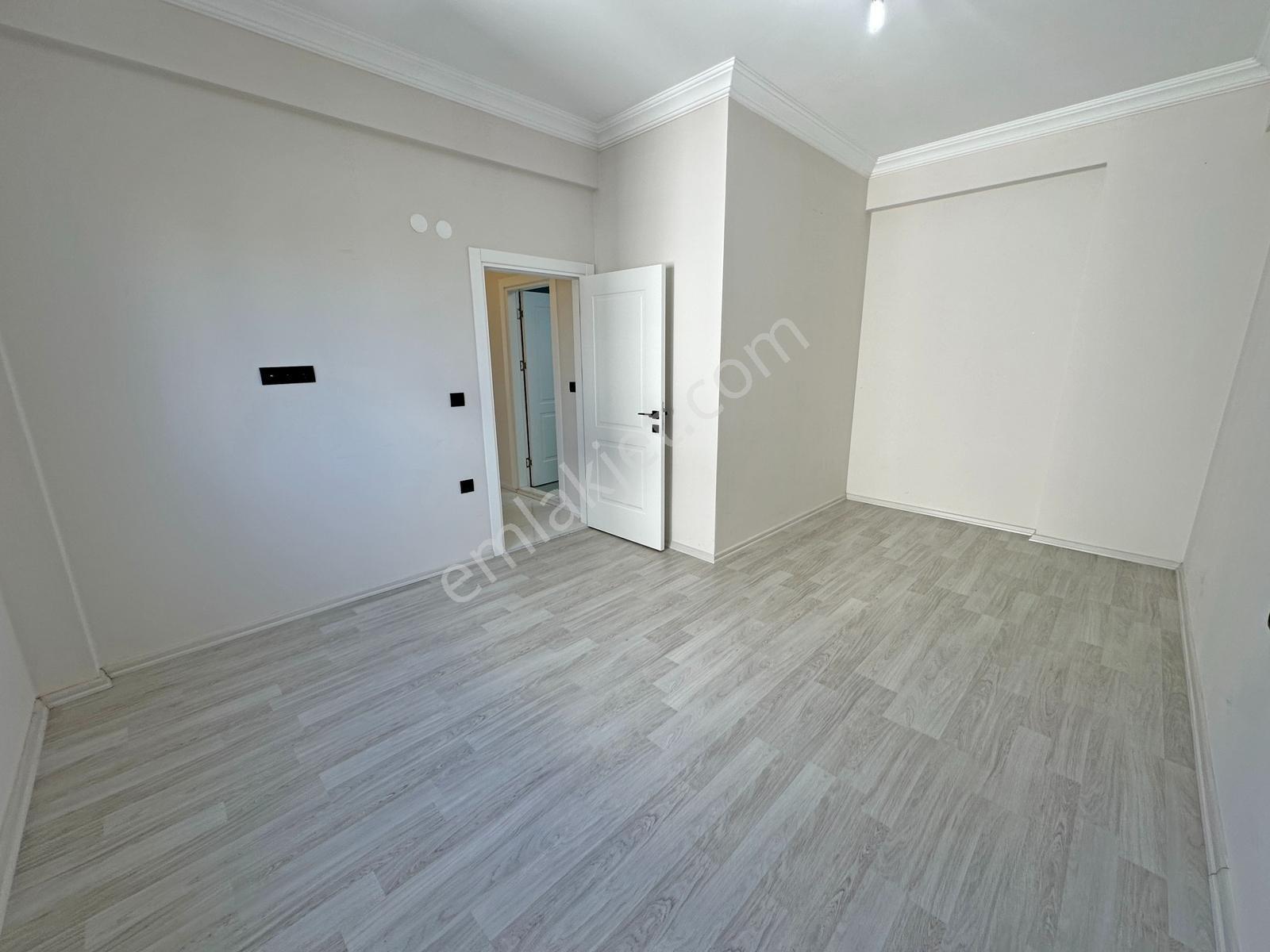 İlkadım Derecik Mahallesi 2+1 Kiralık Daire - Görsel 8