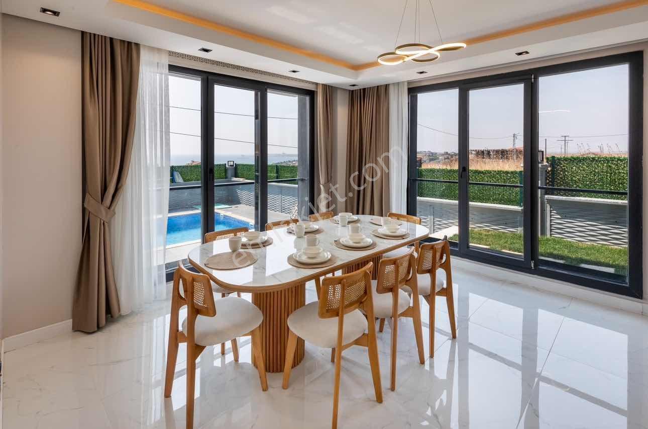 Gümüşyaka'da Yıllık 3 M Getirili Turizm Onaylı Havuzlu Villa - Görsel 3