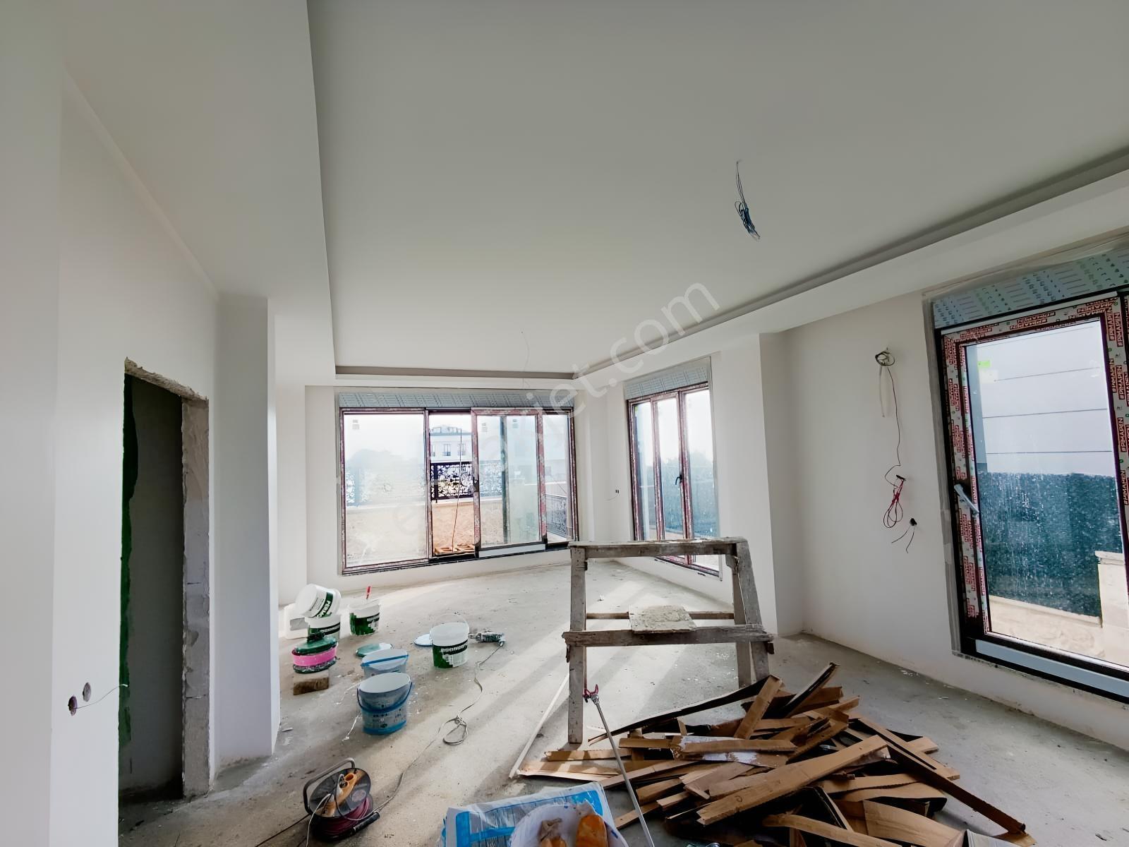 Güzelce Deniz Manzaralı Özel Yapım Taş Cepheli 4+2 Lüks Villa - Görsel 20