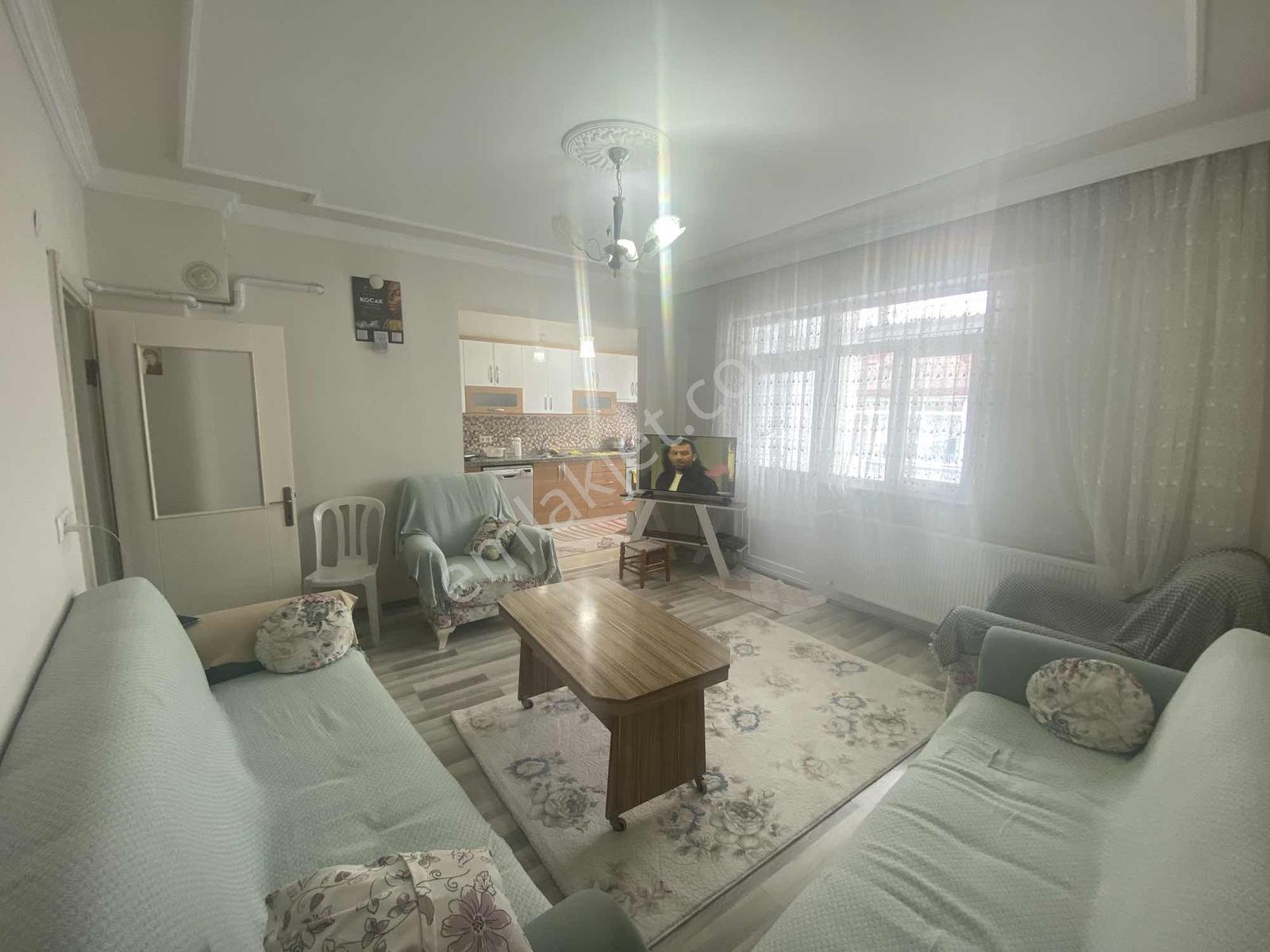 Güneş Emlak'tan Satılık 300 M2 Dubleks Daire 6+1+teras - Görsel 15