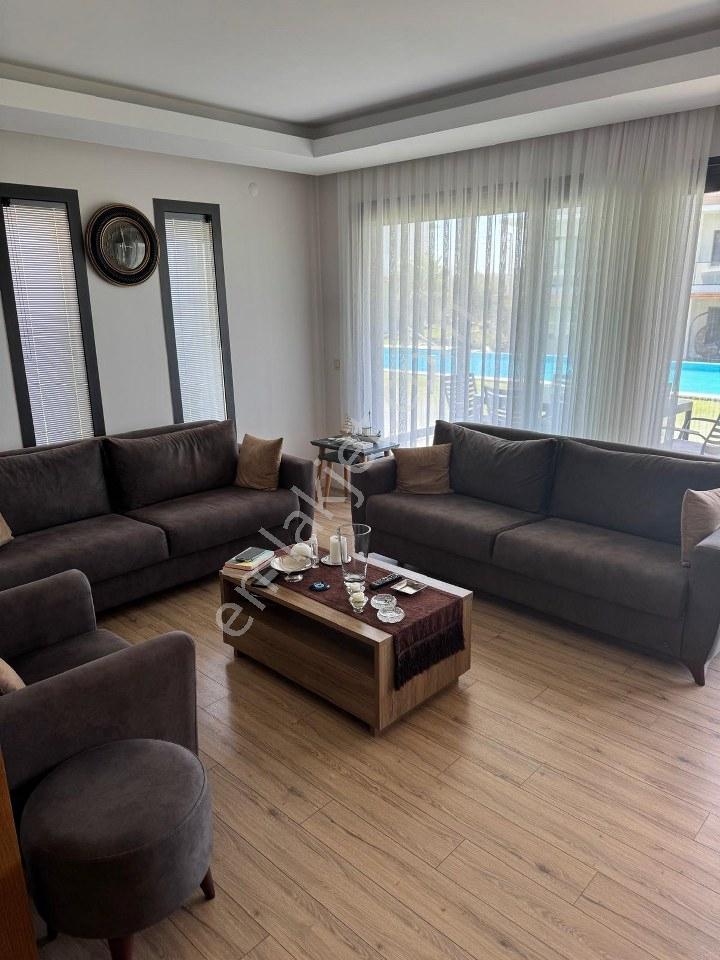 İzmir Çeşme Şifne Deniz Manzaralı Ortak Havuzlu Sitede Dubleks - Görsel 23