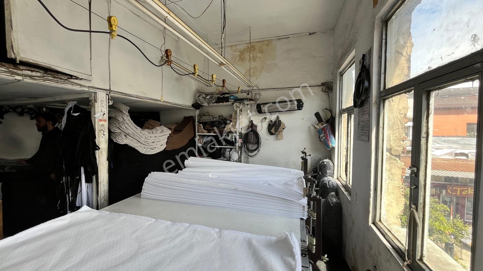 Eminönü Mercan Büyük Valide Handa 25 M² Asma Katlı Ofis Atölye - Görsel 6
