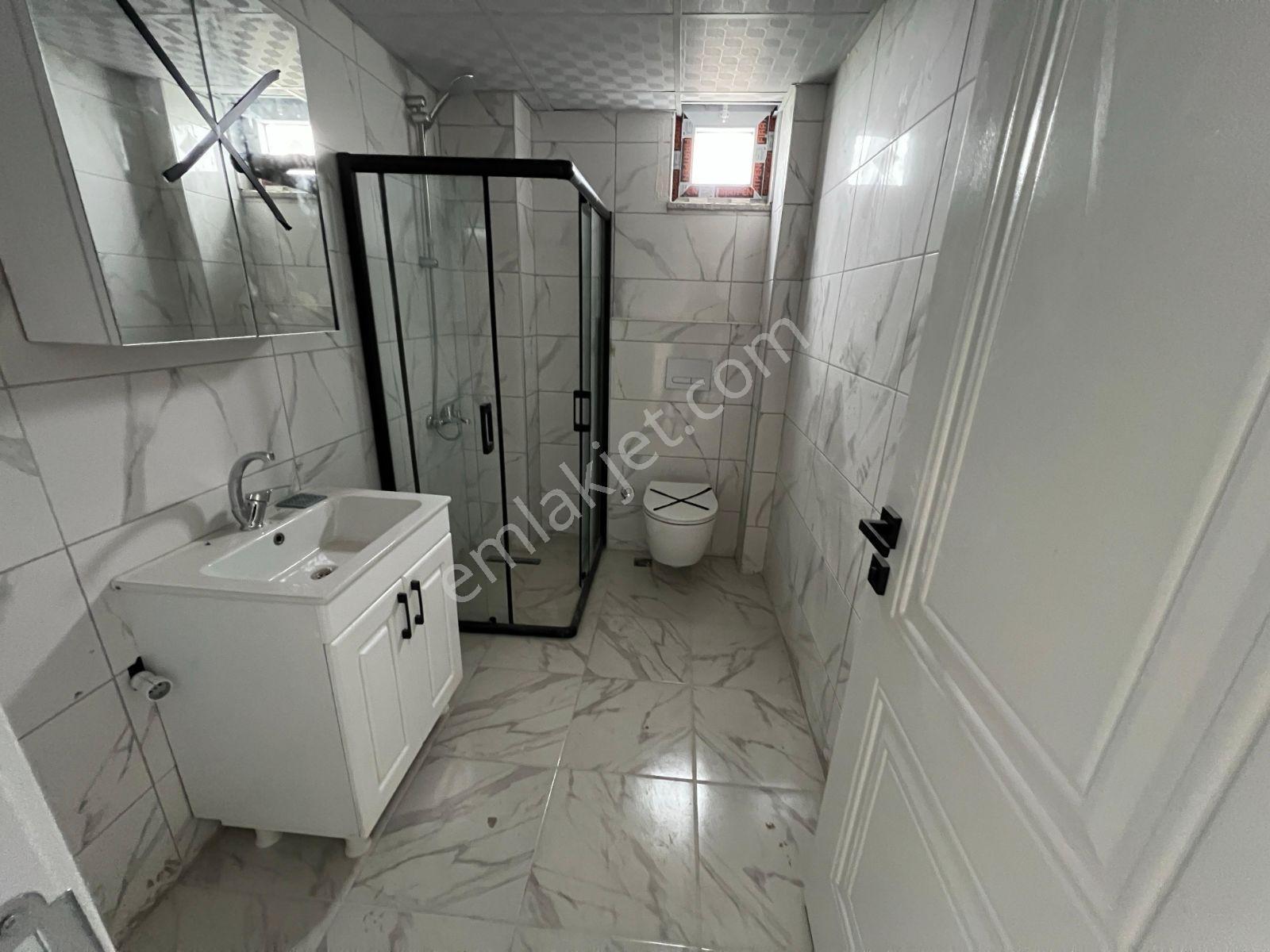 Hatip Mahallesinde Havuz Cephe Satılık 1+1 Daire - Görsel 12