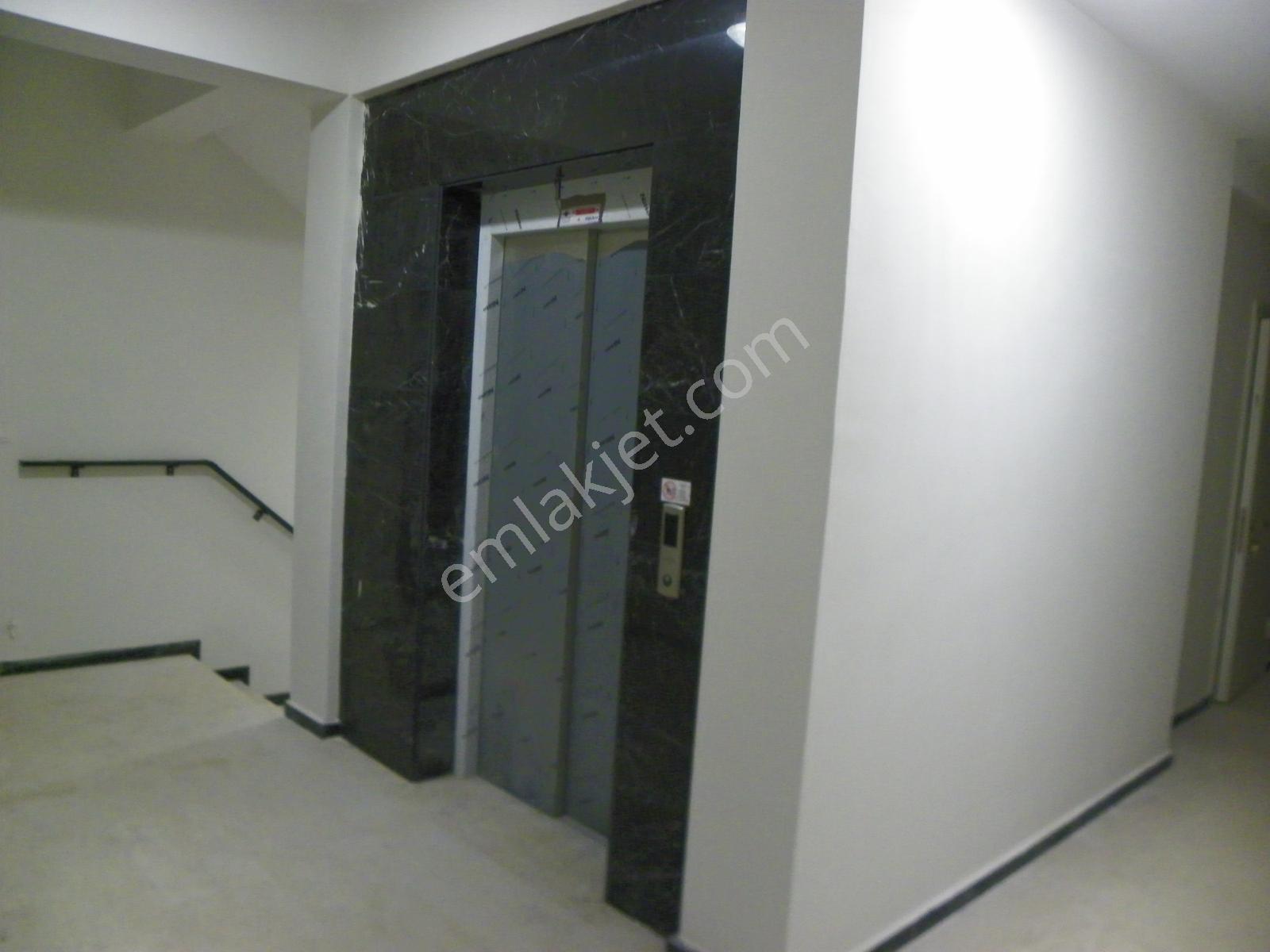 Çayırova Birr Şehir 3.etap Sitesinde Kiralık Sıfır 2+1 Daire - Görsel 20