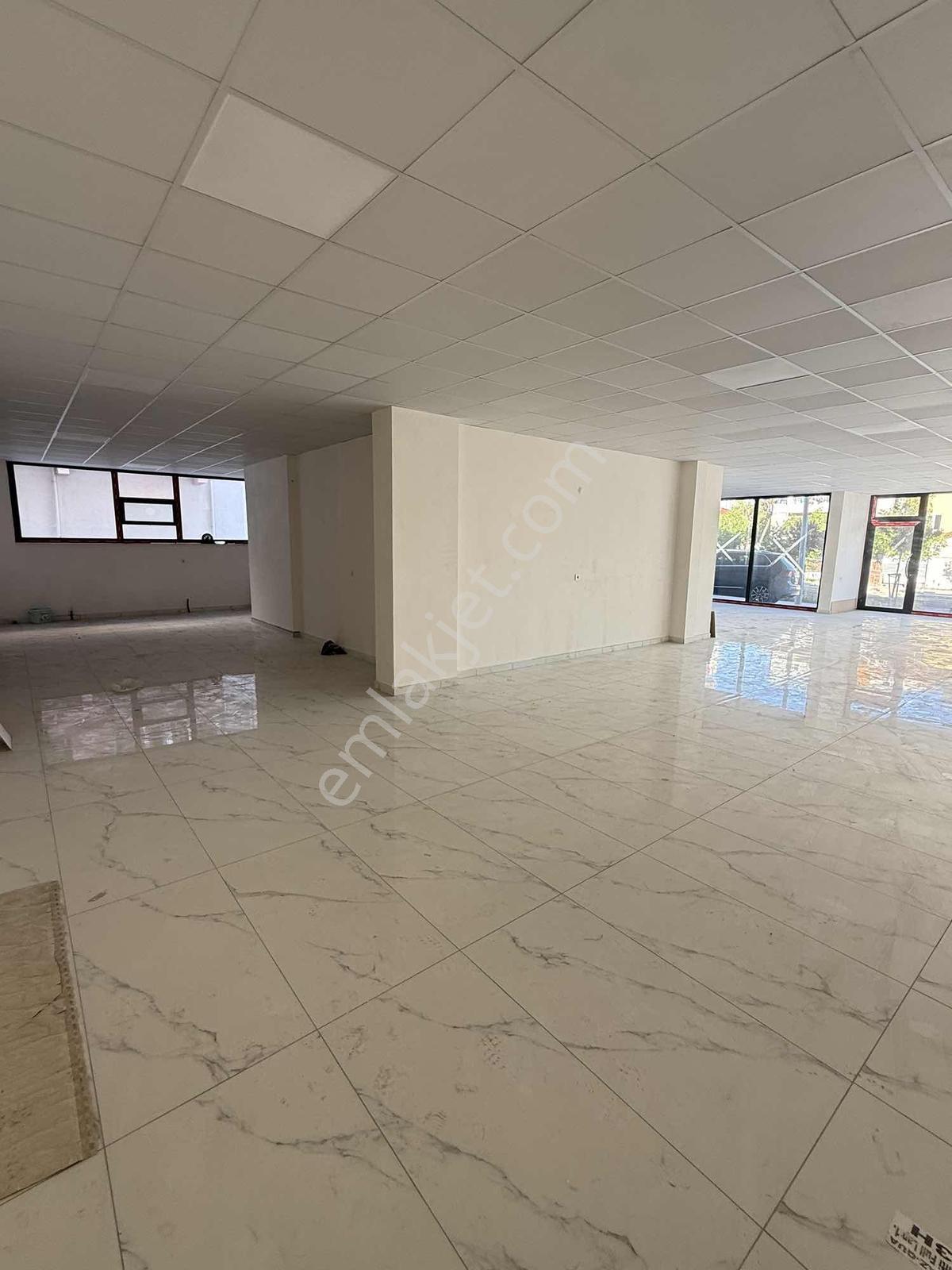 Akkaya İnşaattan Mükemmel Konumda Kiralık 230m2 Dükkan - Görsel 5