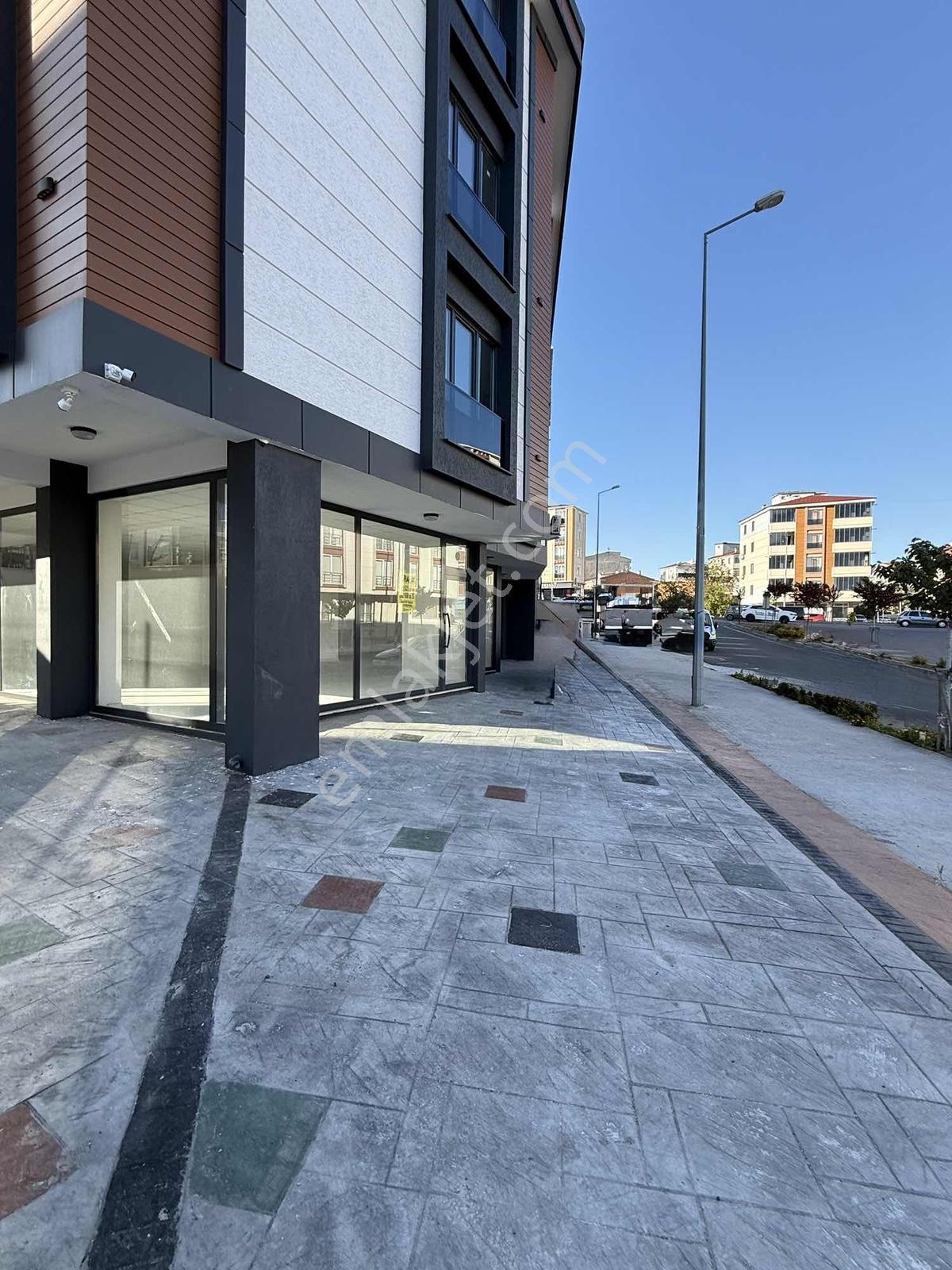 Akkaya İnşaattan Mükemmel Konumda Kiralık 230m2 Dükkan - Görsel 23