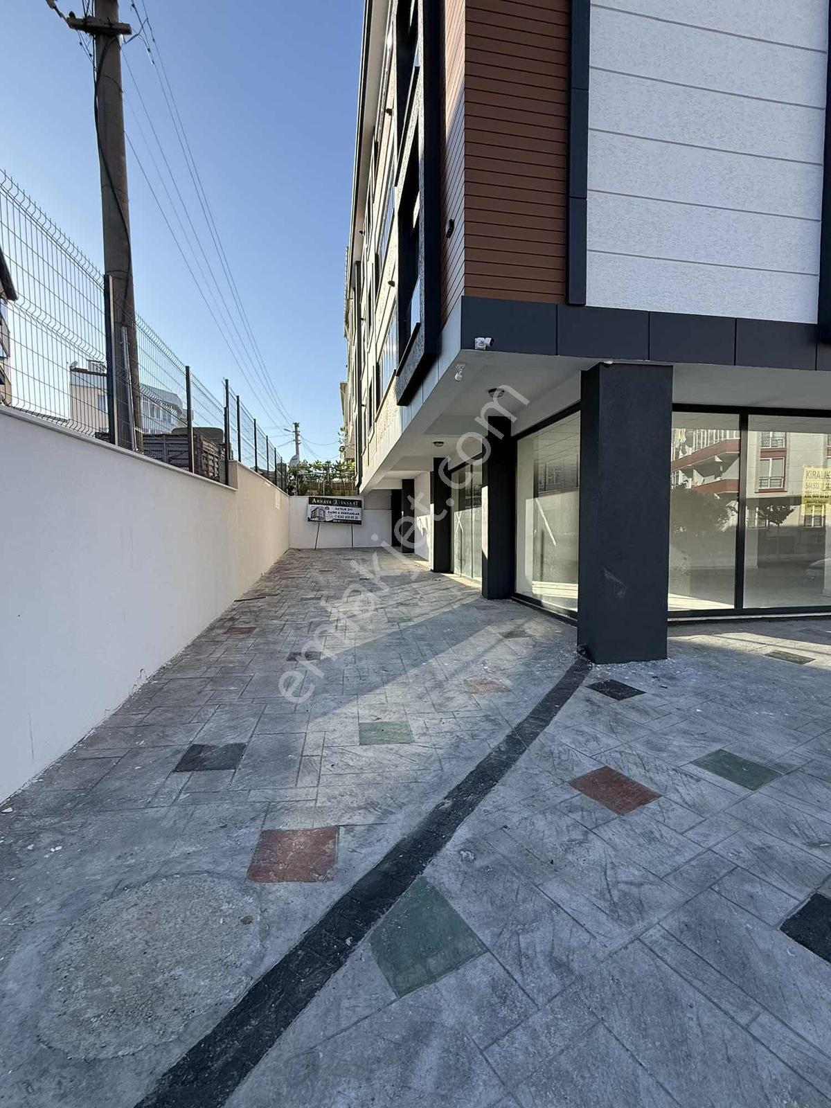 Akkaya İnşaattan Mükemmel Konumda Kiralık 230m2 Dükkan - Görsel 25