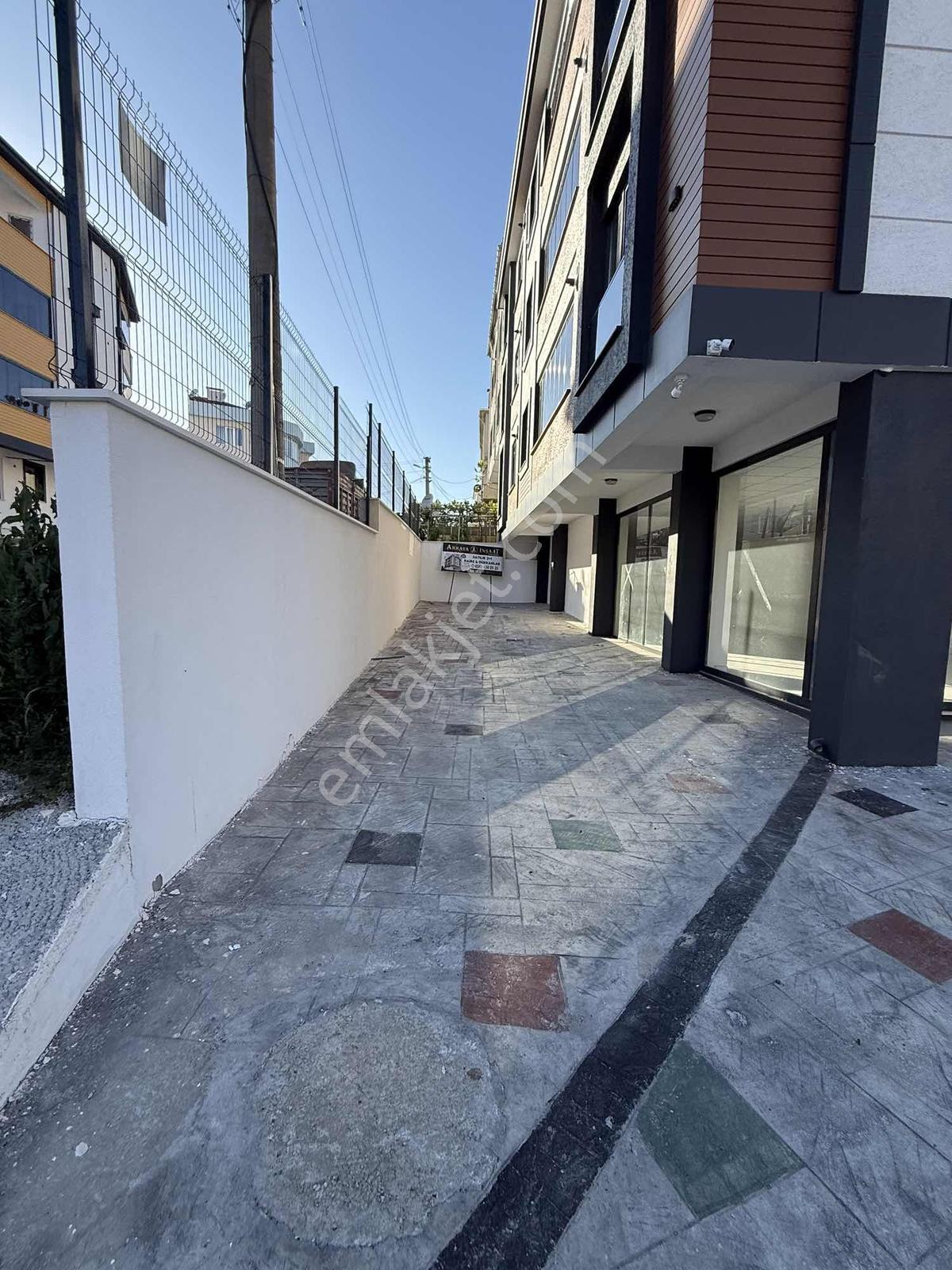 Akkaya İnşaattan Mükemmel Konumda Kiralık 230m2 Dükkan - Görsel 24