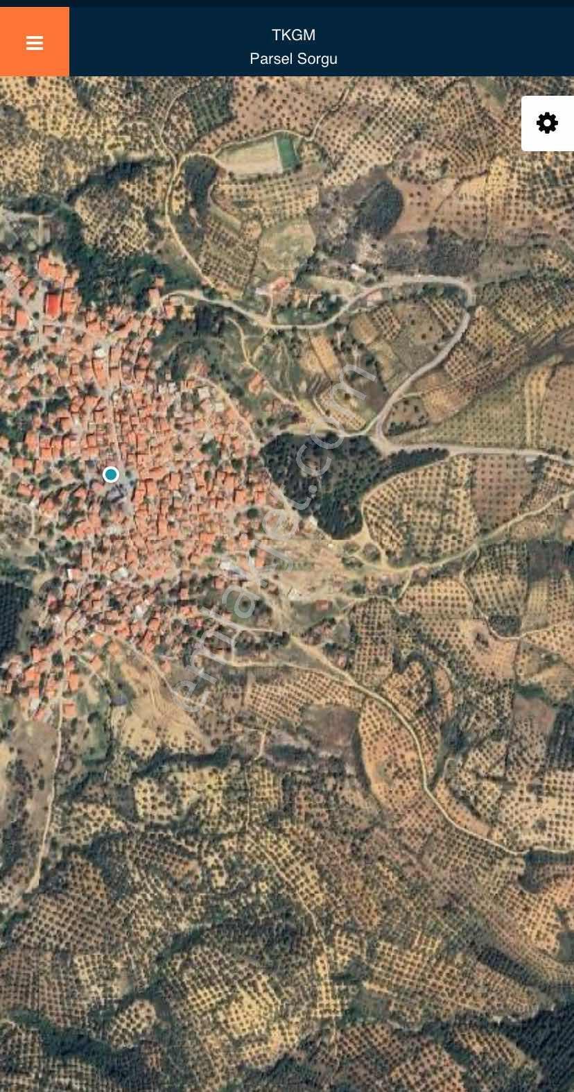 Prestijden Köy Yerleşimine Yakın Yol Cepheli Bahçe - Görsel 10