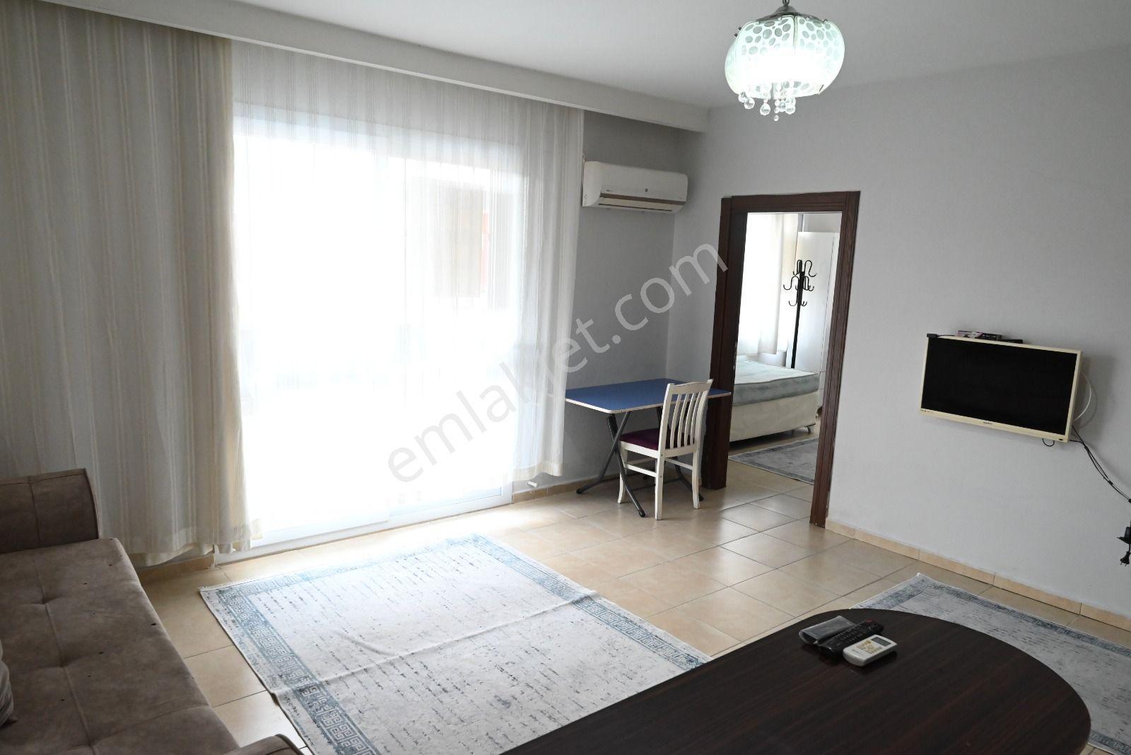 Üstünkent'ten Çiftlikköy'de Full Eşyalı Ferah Oturumlu 1+1 Daire - Görsel 11