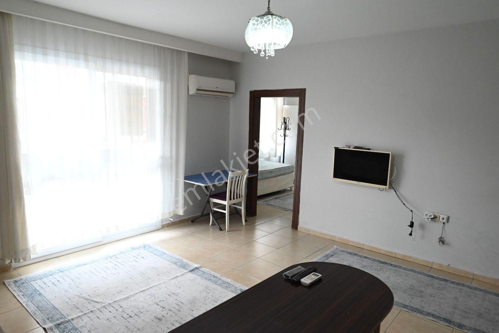 Üstünkent'ten Çiftlikköy'de Full Eşyalı Ferah Oturumlu 1+1 Daire - Görsel 10