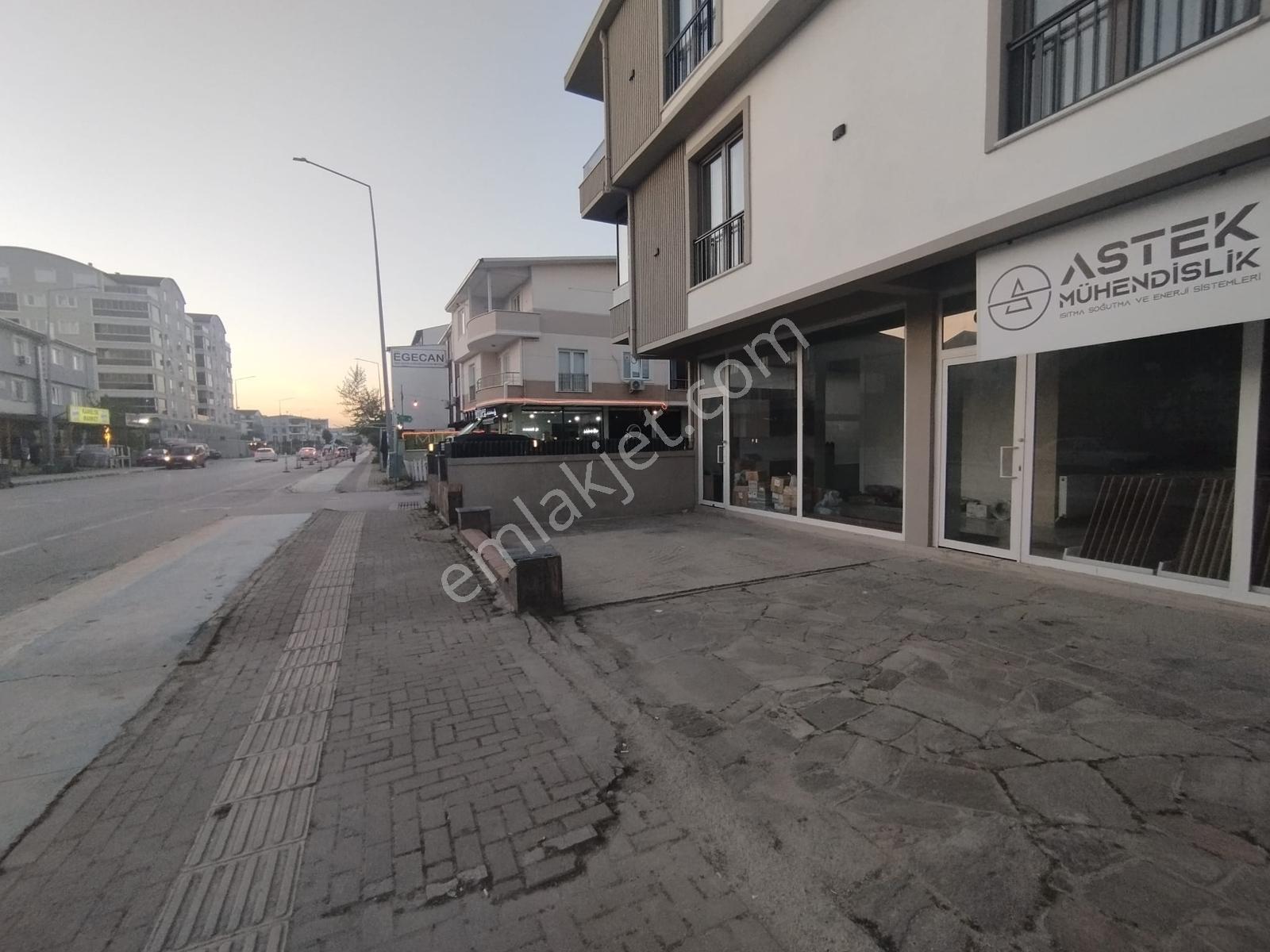 Yunuseli Kamelya Cd Üzeri Mimar Tasarımlı Satılık Lüks Villa - Görsel 29