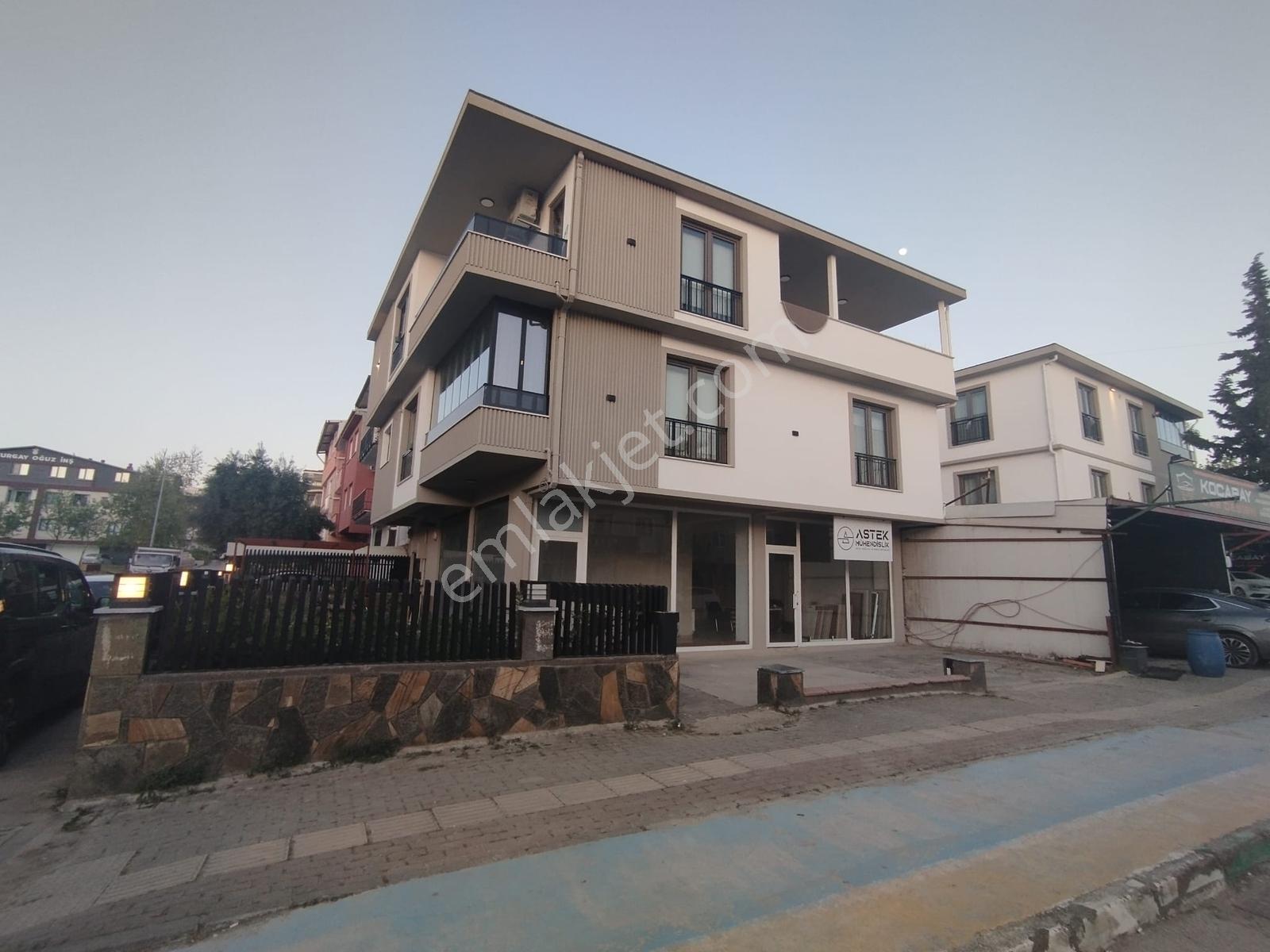 Yunuseli Kamelya Cd Üzeri Mimar Tasarımlı Satılık Lüks Villa - Görsel 31