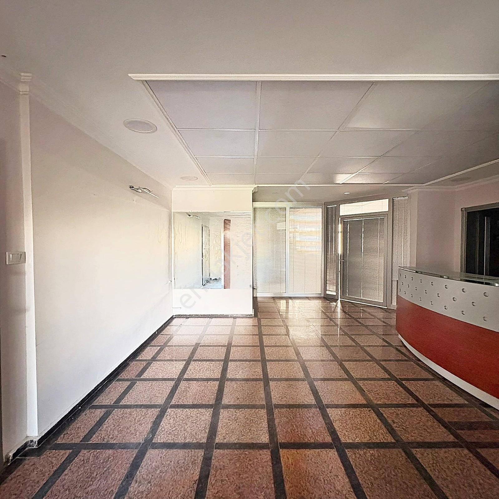 Barış Mahallesi İşyerine Uygun 3+1 Kiralık Ofis/işyeri - Görsel 19