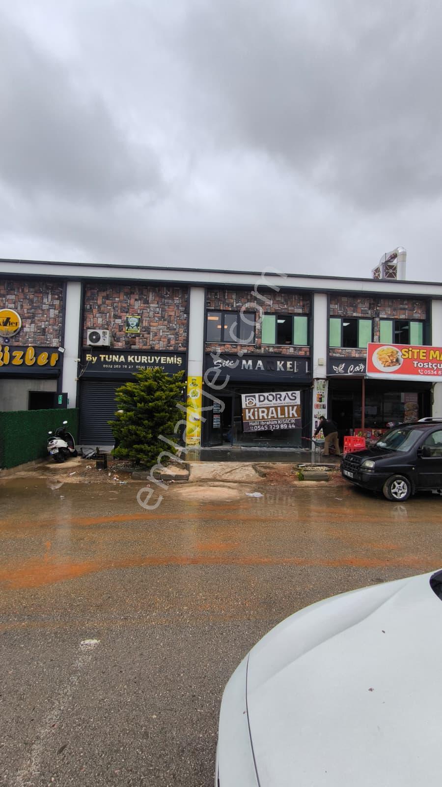 Kısacık'dan Ticaretin Tam Merkezinde Kiralık İş Yeri
