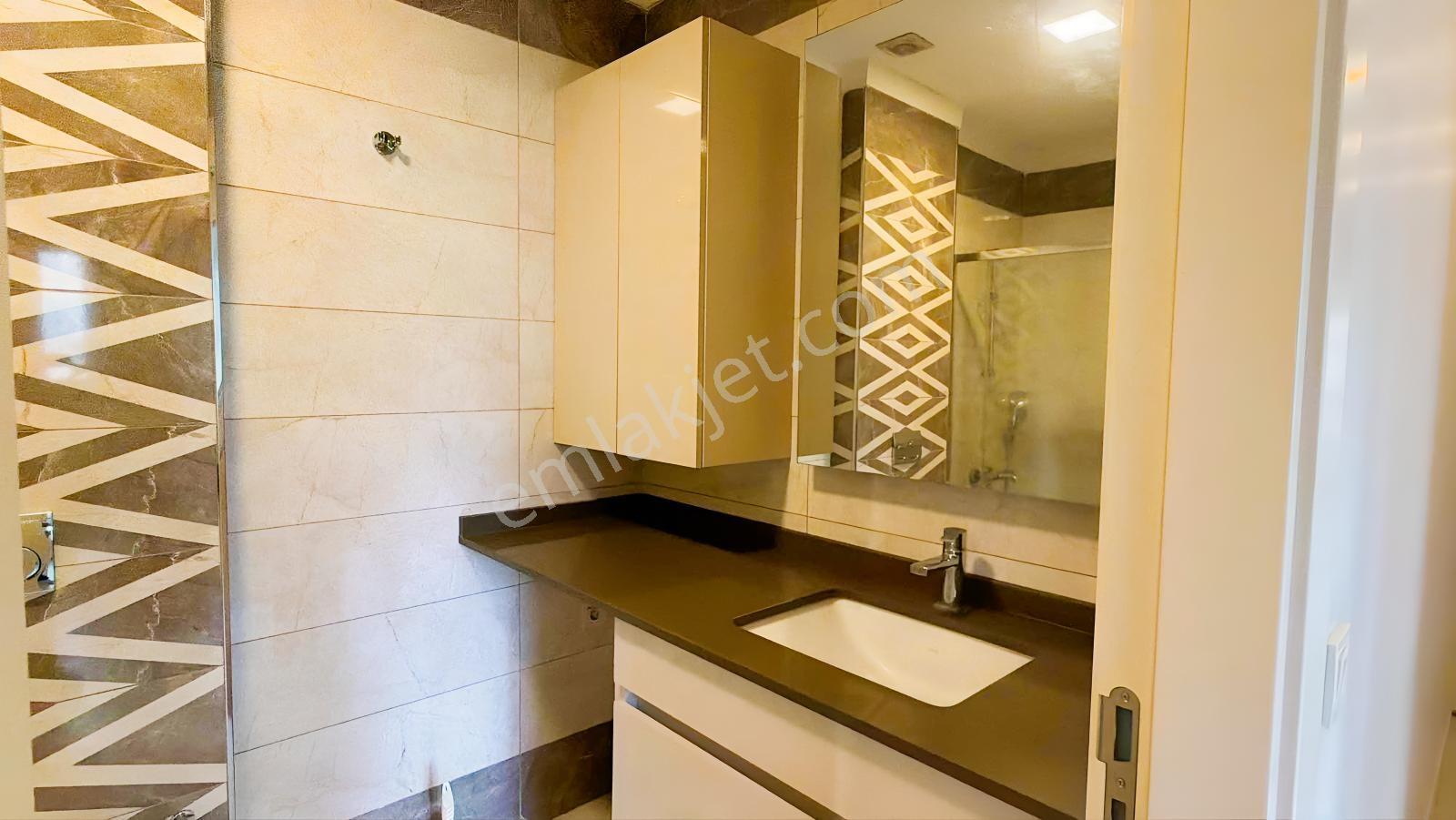 Caddebostanda- Modern 3+1-88 M² Net-otoparklı-ebeveyn Banyolu - Görsel 11